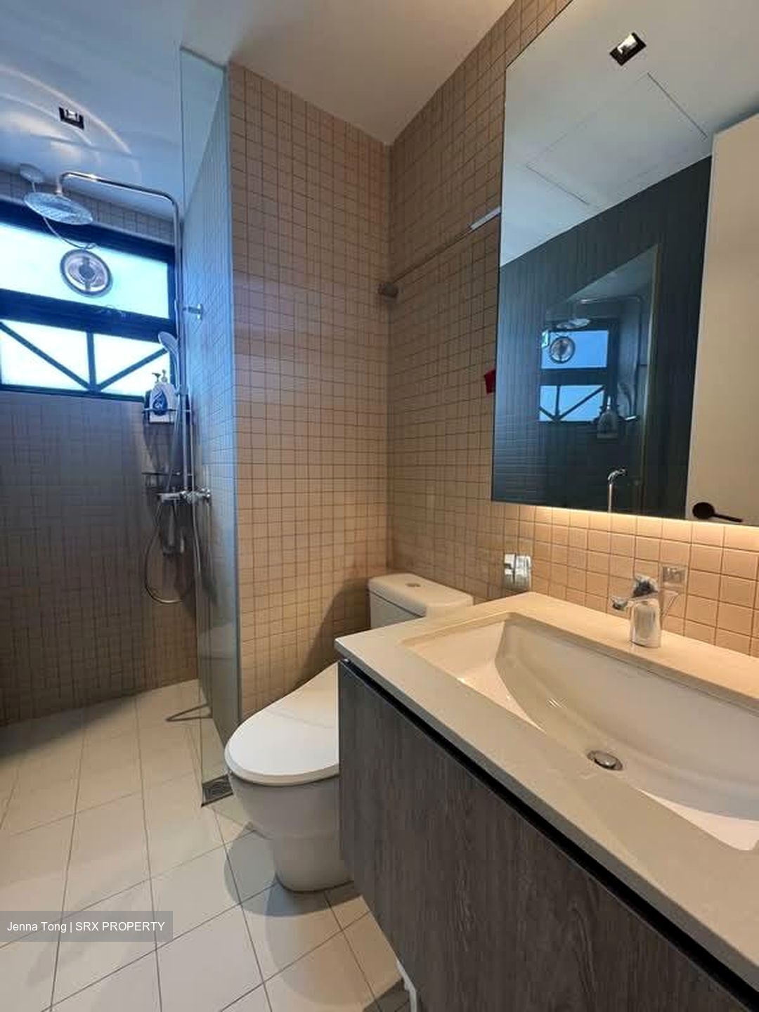 The Anchorage (D3), Condominium #557598981